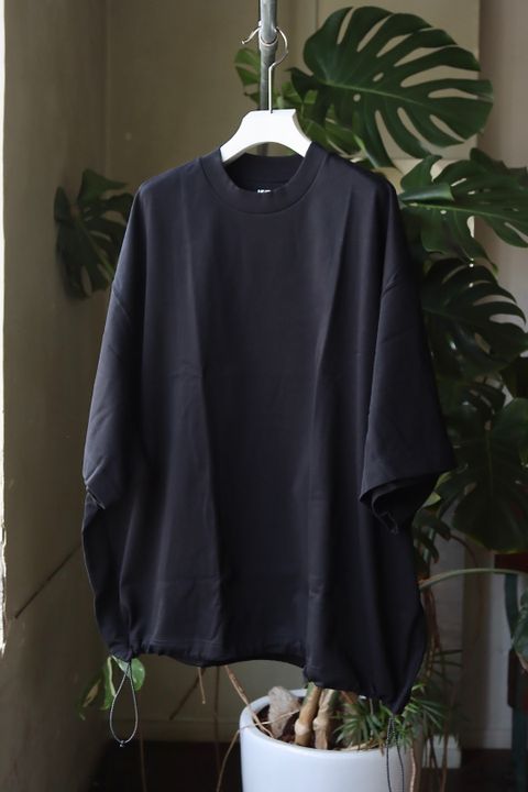 イズネス22SS BALLOON T-SHIRT(31SSSH05)BLACK