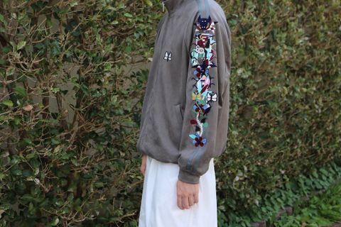 doublet CHAOS EMBROIDERY SUEDE TRACK JACKET "GRAY"style.2020.8.9.
