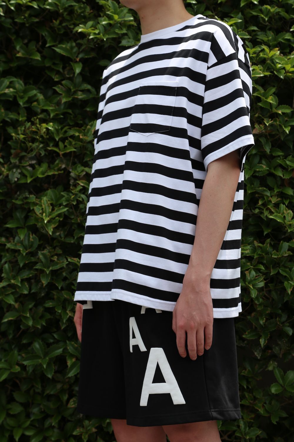 Graphpaper Border S/S Pocket Tee style. 2021.6.6.
