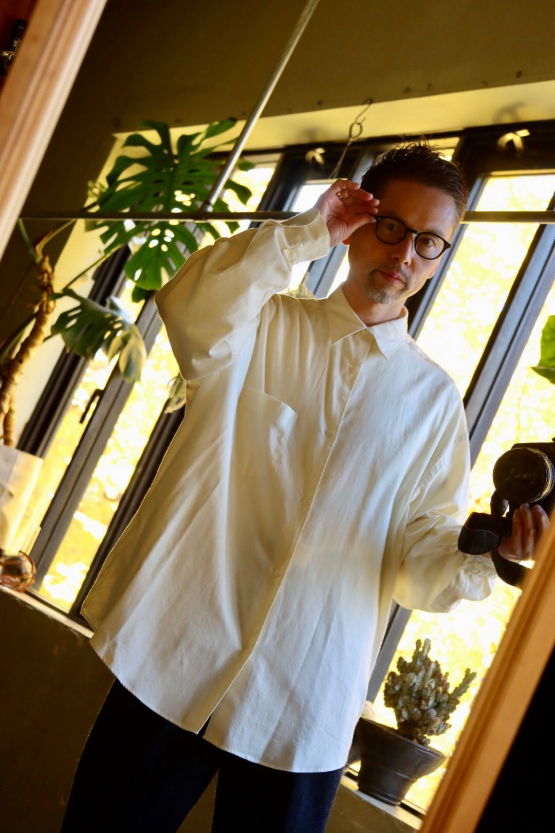 Graphpaper Cotton Cashmere L/S Oversized Regular Collar Shirt "IVORY"スタイル