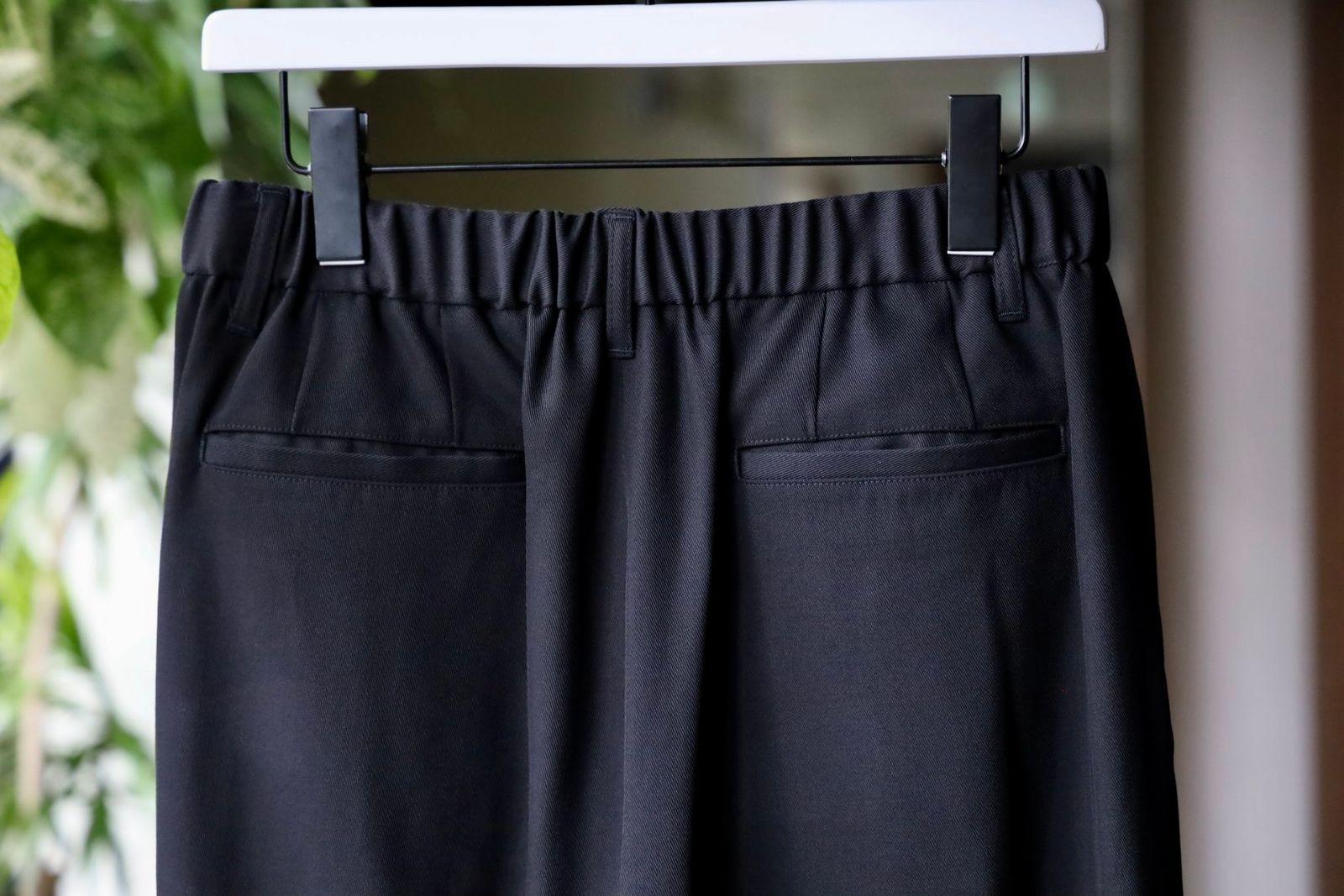 グラフペーパー 25AW Techno Wool Nylon Wide Tapered Trousers(GM253-40316)BLACK☆9月27日(土)発売！