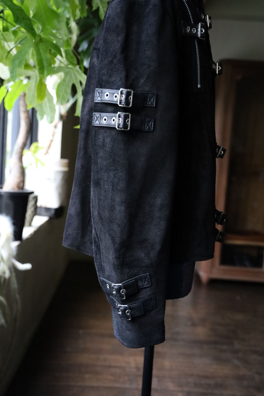 doublet 25AW BUCKLE OVERLOAD LEATHER JACKET(25AW06BL222)BLK SUEDE☆7月12日(土)発売！