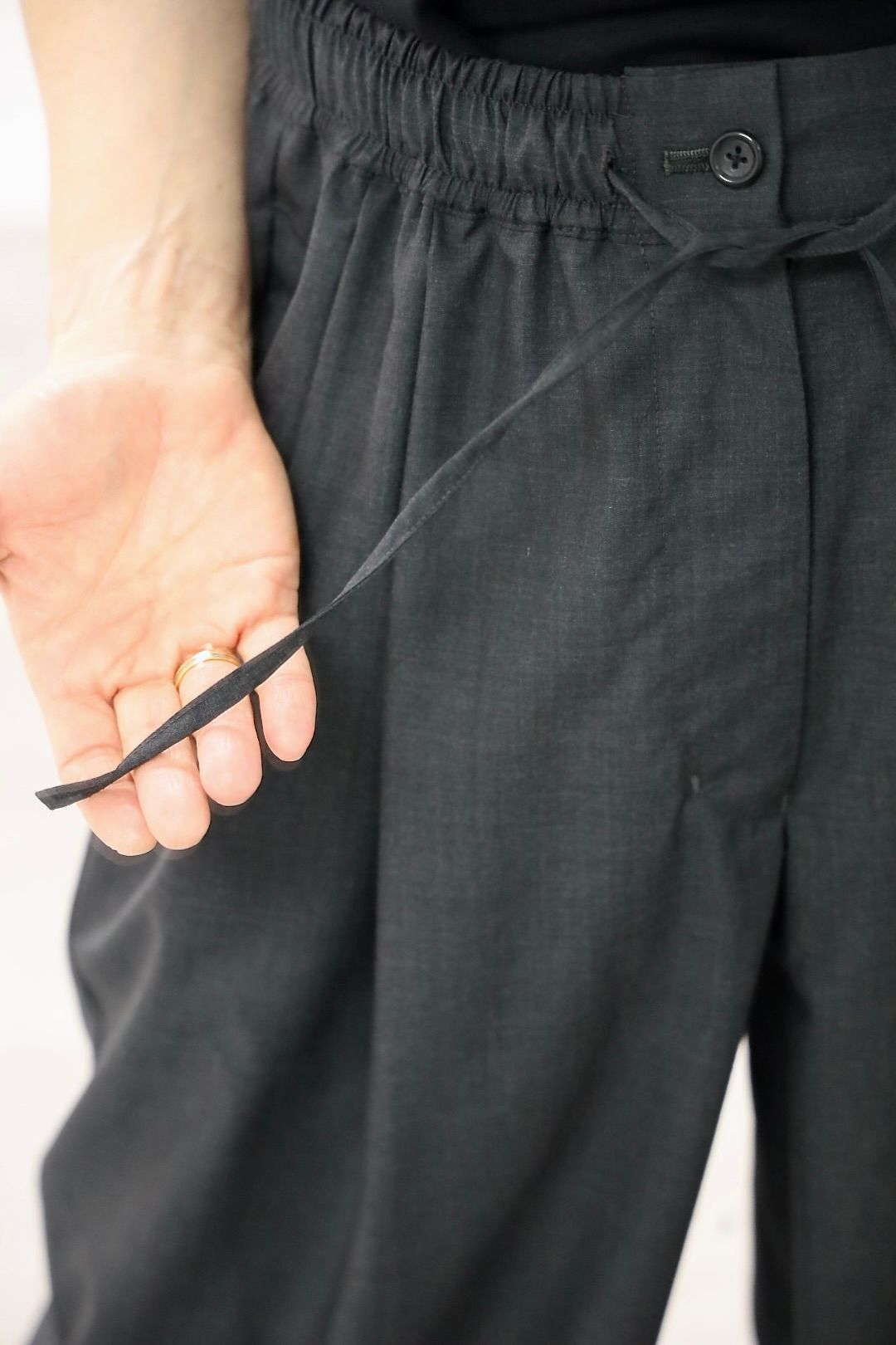 グラフペーパー26SS Fine Wool Heather Drawstring Track Pants(GM261-40322)CHARCOAL☆2月21日(土)発売！