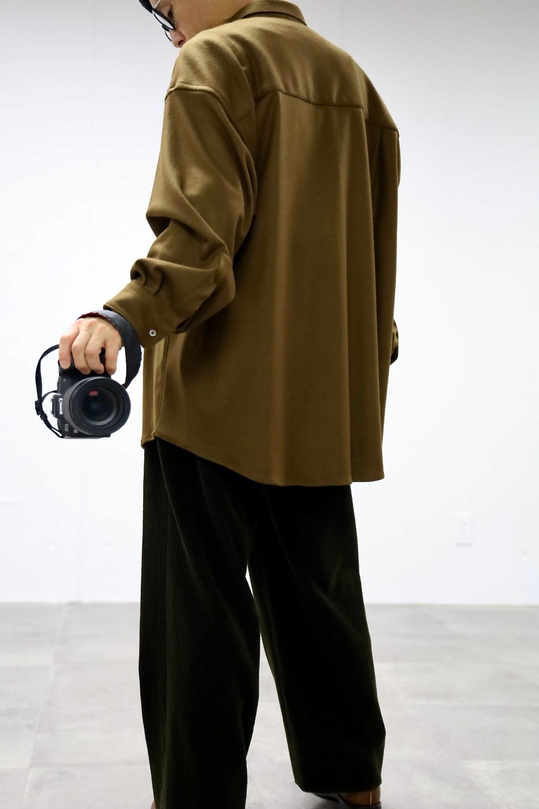 グラフペーパー 25AW Wool Smooth Flannel Oversized Regular Collar Shirt(GU253-50221B)BROWN