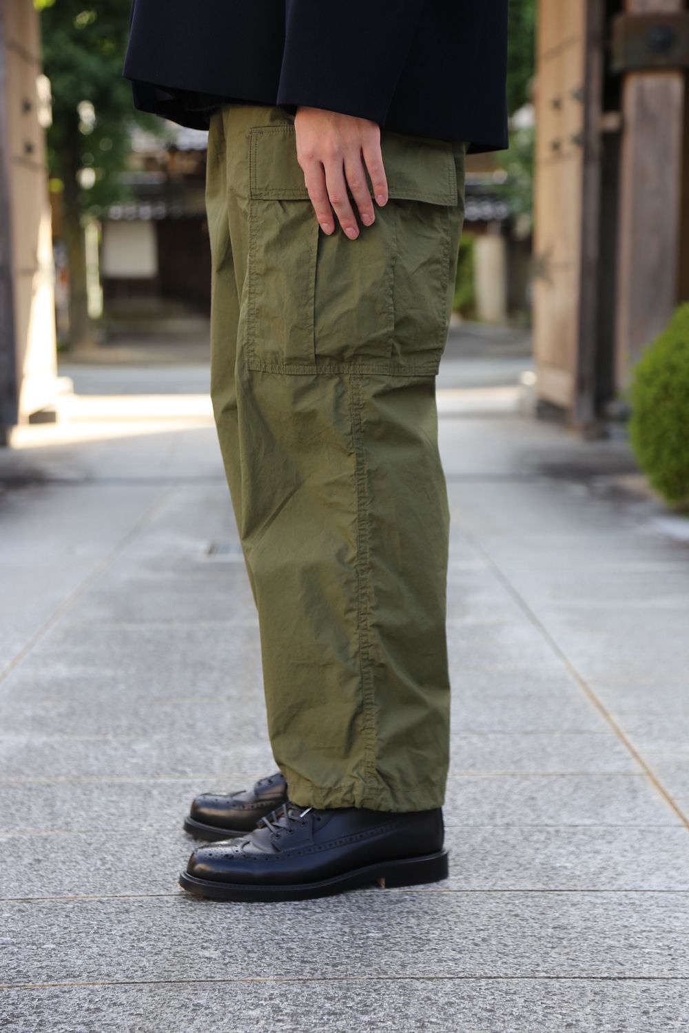 FreshService UTILITY OVER CARGO PANTS(FSW-21-PT_80) style.2021.7