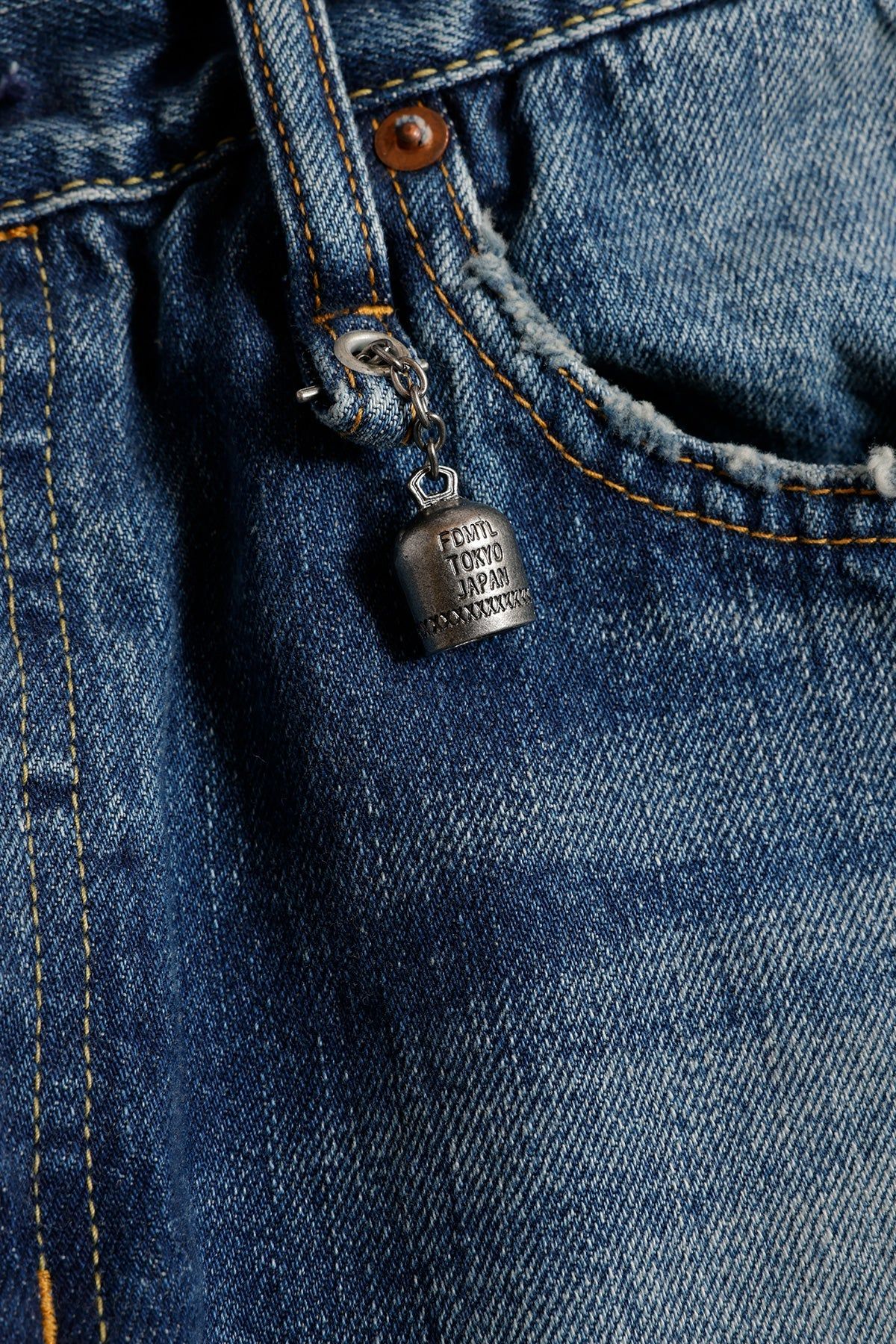 ファンダメンタル デニムパンツ CLASSIC FIT DENIM CS128 (FA25MG128)INDIGO