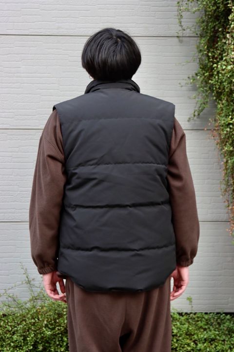 CANADA GOOSE GARSON VEST BLACK LABELスタイル