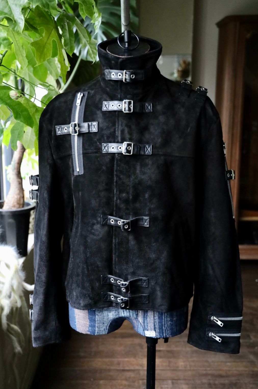 doublet 25AW BUCKLE OVERLOAD LEATHER JACKET(25AW06BL222)BLK SUEDE☆7月12日(土)発売！