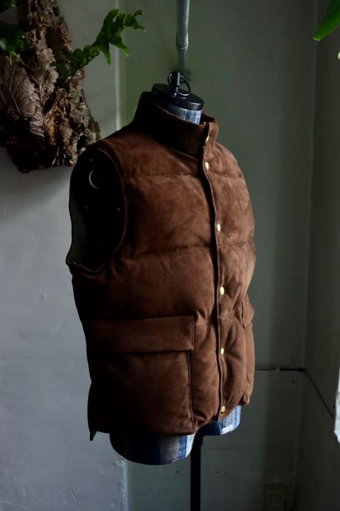 アプレッセ23AWダウンベストSuede Down Vest(23AAP-01-27H)BROWN