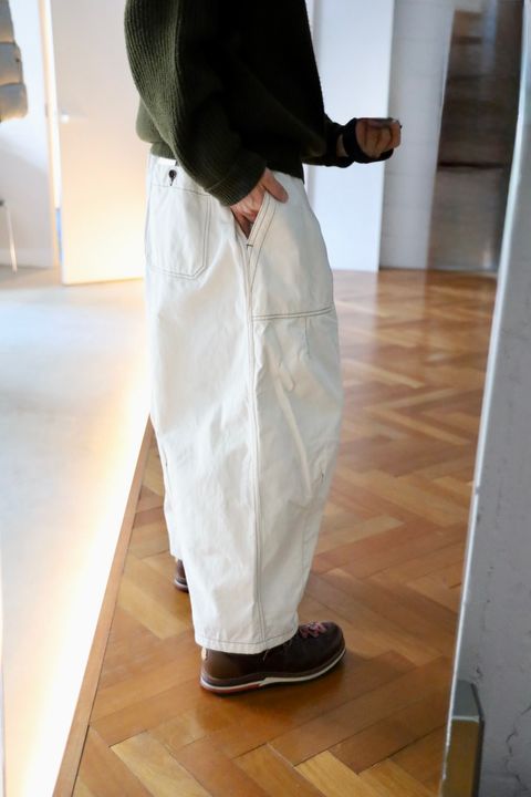 is-ness BALLOON BAKER PANTS"OFF WHITE"スタイル.2025.1.13.