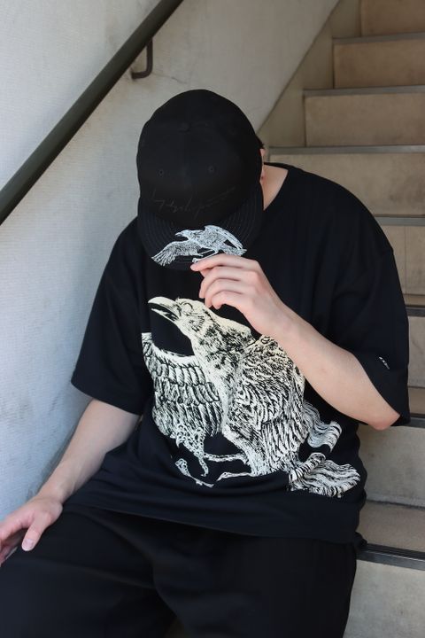 Yohji Yamamoto×New Era CROW PRINT OVERSIZED PERFORMANCE S/S TEE style.2022.4.12.
