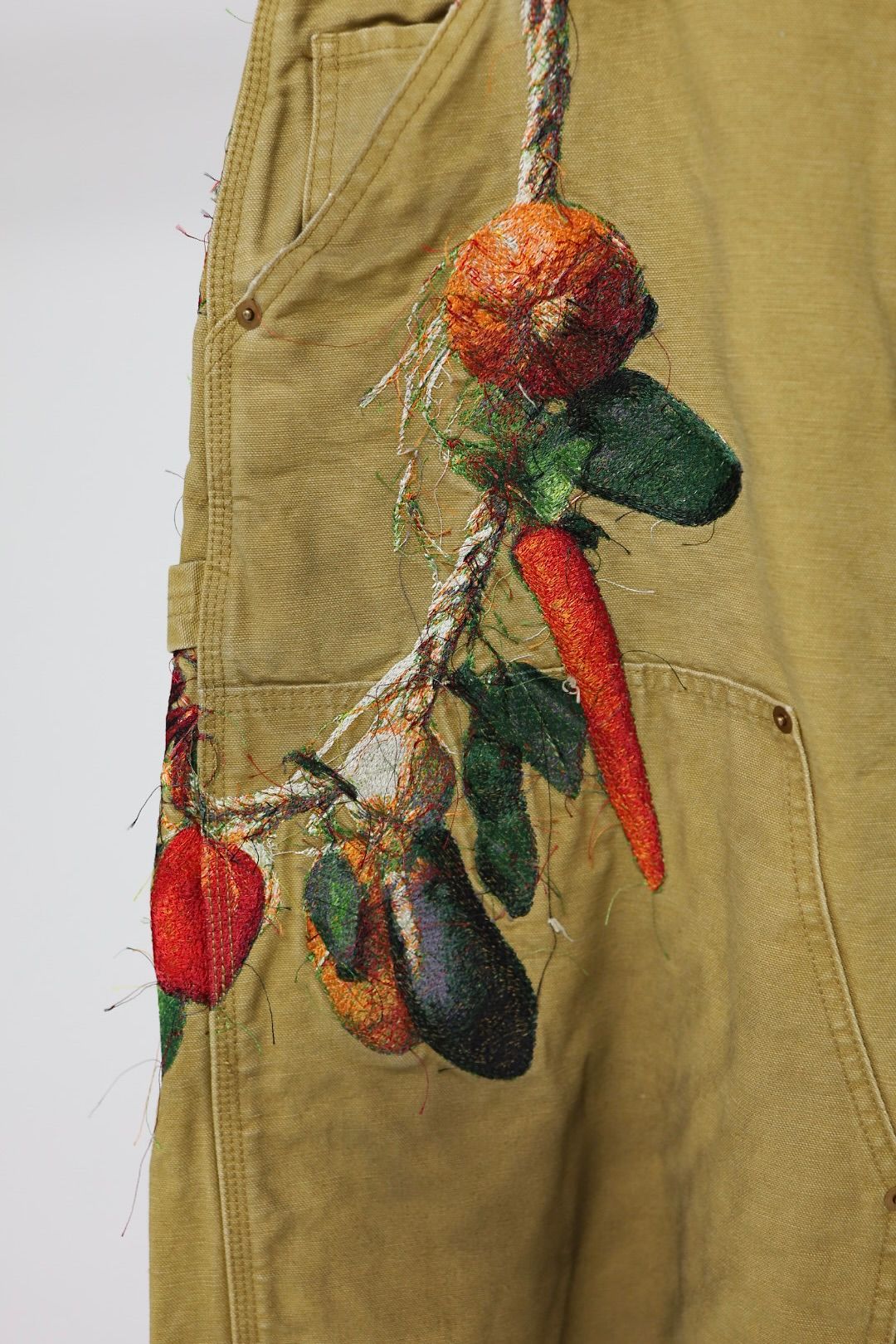 doublet ダブレット26SS VEGETABLE EMBROIDERY CUT-OFF PANTS (26SS19PT350) BEIGE ★1月17日(土)11:00発売！