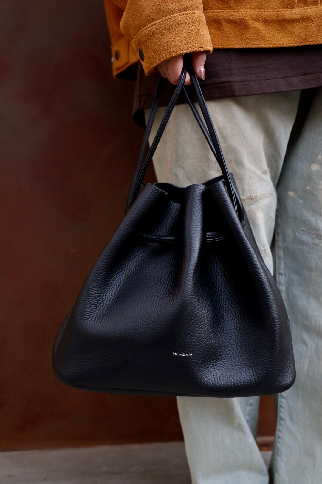 エンダースキーマ バッグbucket bag(yv-b-bkb)black