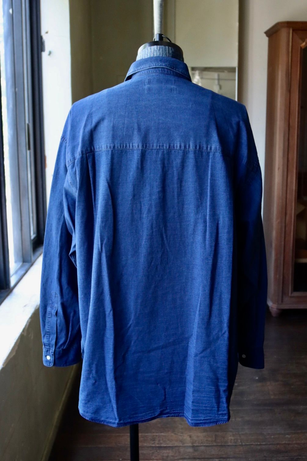 グラフペーパー SIDOGRAS Indigo Poplin L/S Oversized Regular Collar Shirt(GM252-50045)DARK FADE☆8月2日(土)発売！