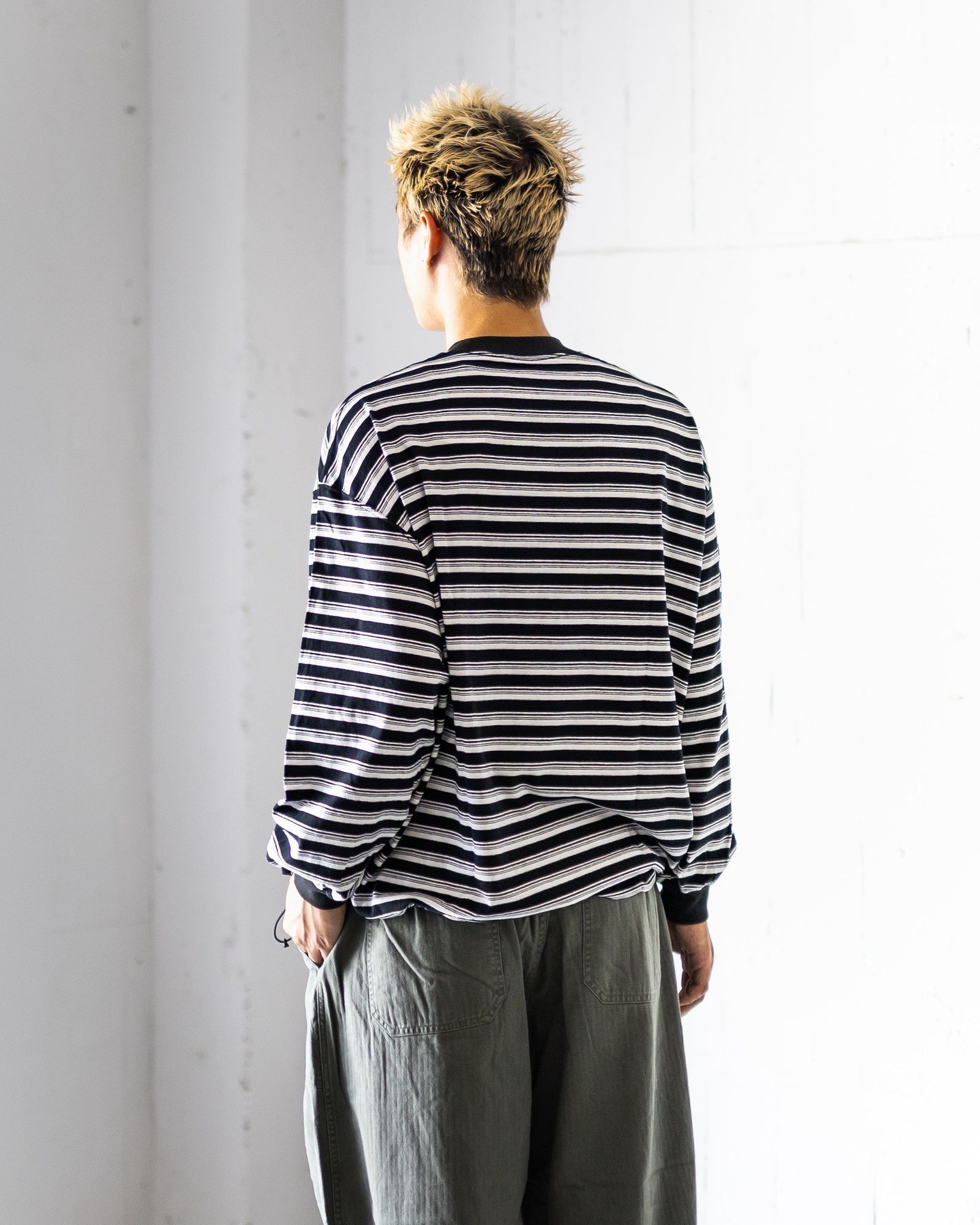 イズネス25AW BALLOON STRIPES LONG SLEEVE T SHIRT(1004AWCS03)BLACK x WHITE border