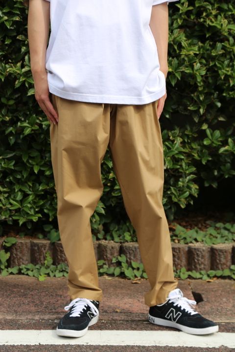 Graphpaper Stretch Typewriter Chef Pants(GM212-40619B) style. 2021.06.14.