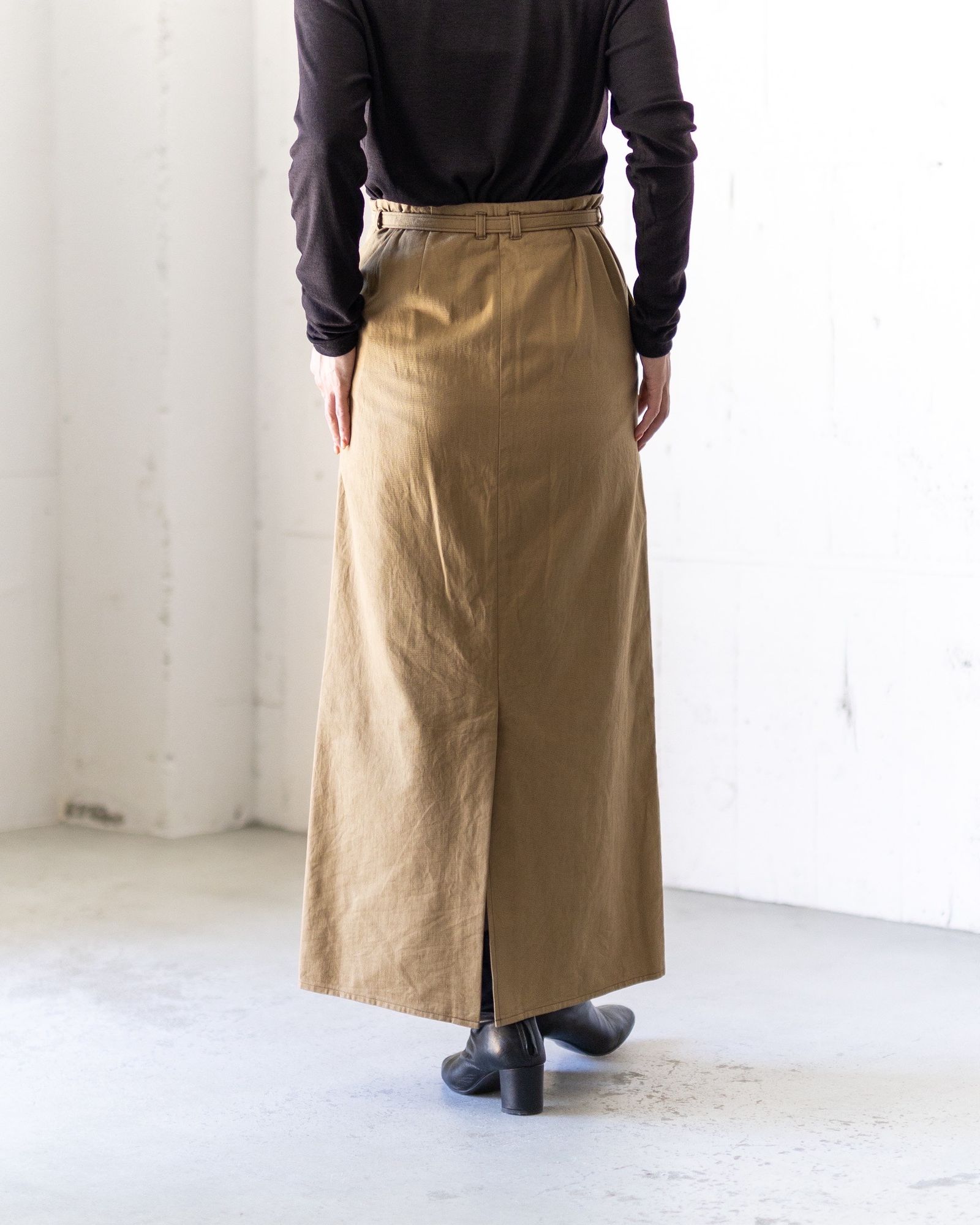 blurhms 25FW Cotton Serge Belted Skirt style.2025.08.01