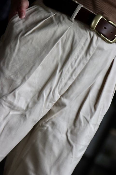 TapWater 22AW Cotton Chino Tuck Trousersスタイル.2022.8.31.