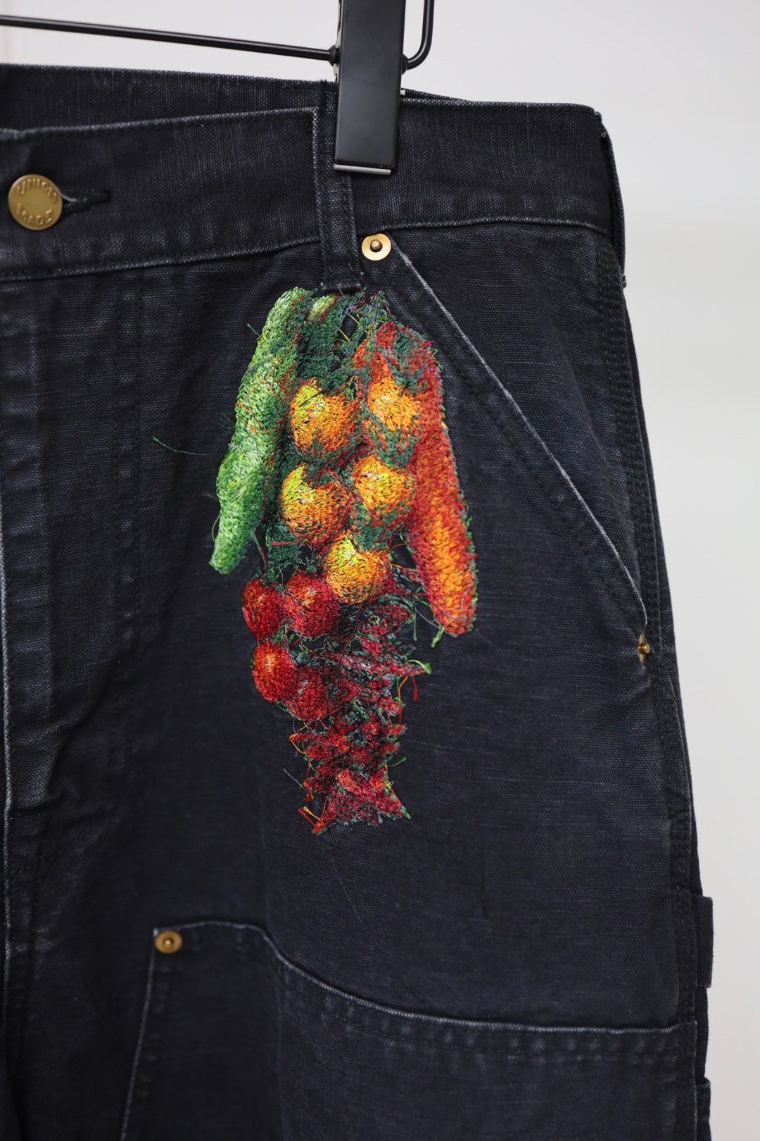 doublet ダブレット26SS VEGETABLE EMBROIDERY CUT-OFF PANTS (26SS19PT350) BLACK ★1月17日(土)11:00発売！