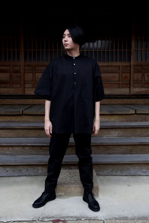 Graphpaper Stretch Typewriter Stand Collar Short Yoke Sleeve Shirt(GM212-40615B) style.2021.6.12