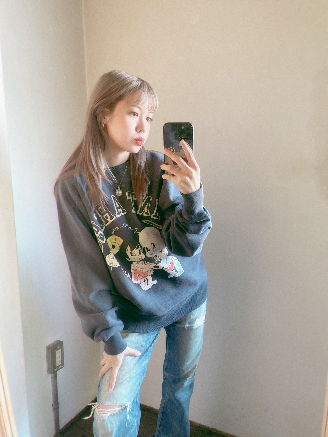 ©SAINT M××××××23AW CREW NECK SWEAT_SAINT ARIES"BLACK"スタイル