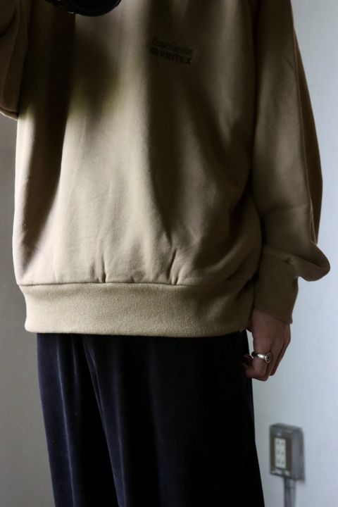 FreshService フレッシュサービス 23AW VIBTEX for FreshService “SWEAT CREW NECK PULLOVER”スタイル