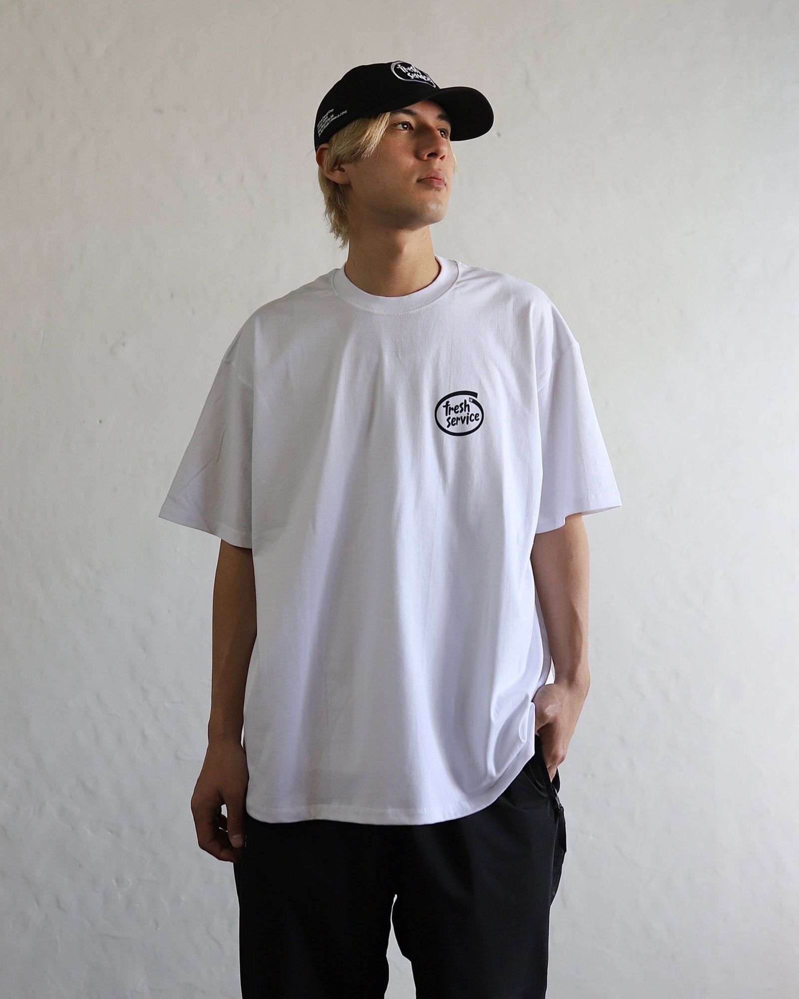 フレッシュサービス 24SS CORPORATE PRINTED S/S TEE 