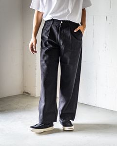 グラフペーパー25AW Selvage Denim Two Tuck Pants(GU253-40061RB)BLACK_WASHED☆7月26日(土)発売！