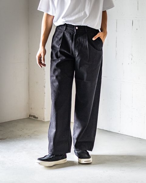 グラフペーパー Selvage Denim Two Tuck Pants(GU261-40061RB)BLACK_WASHED★1月24日(土)発売！