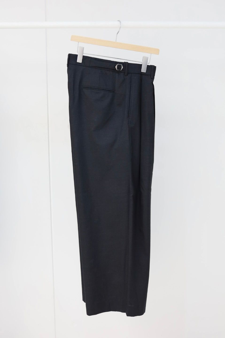 marka 26SS TWO TUCK BAGGY TROUSERS(M26A11PT02C)CHAMBRAY BLACK☆新作発売！