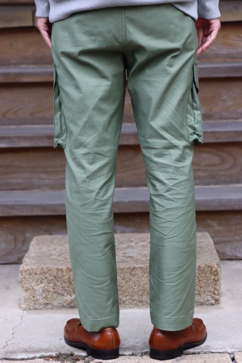 COMME des GARCONS HOMME カレッジロゴスウェット(HH-T016-051) style. 2021.09.05.