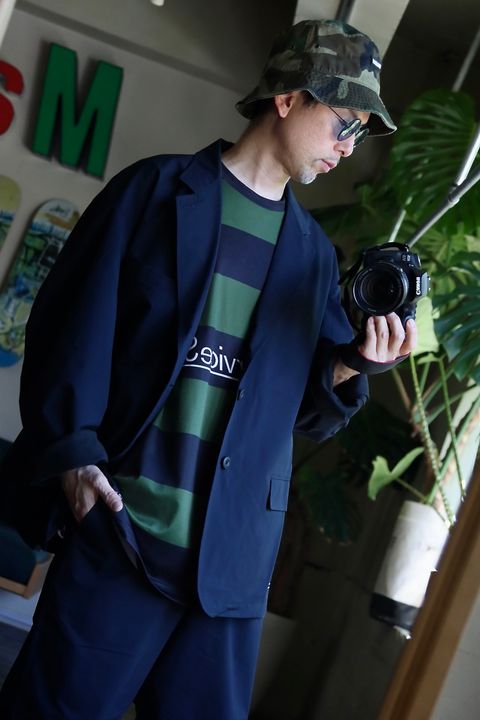 FreshService × HOUYHNHNM “EDITOR’S JACKET” & “EDITOR’S TROUSERS”NAVYスタイル