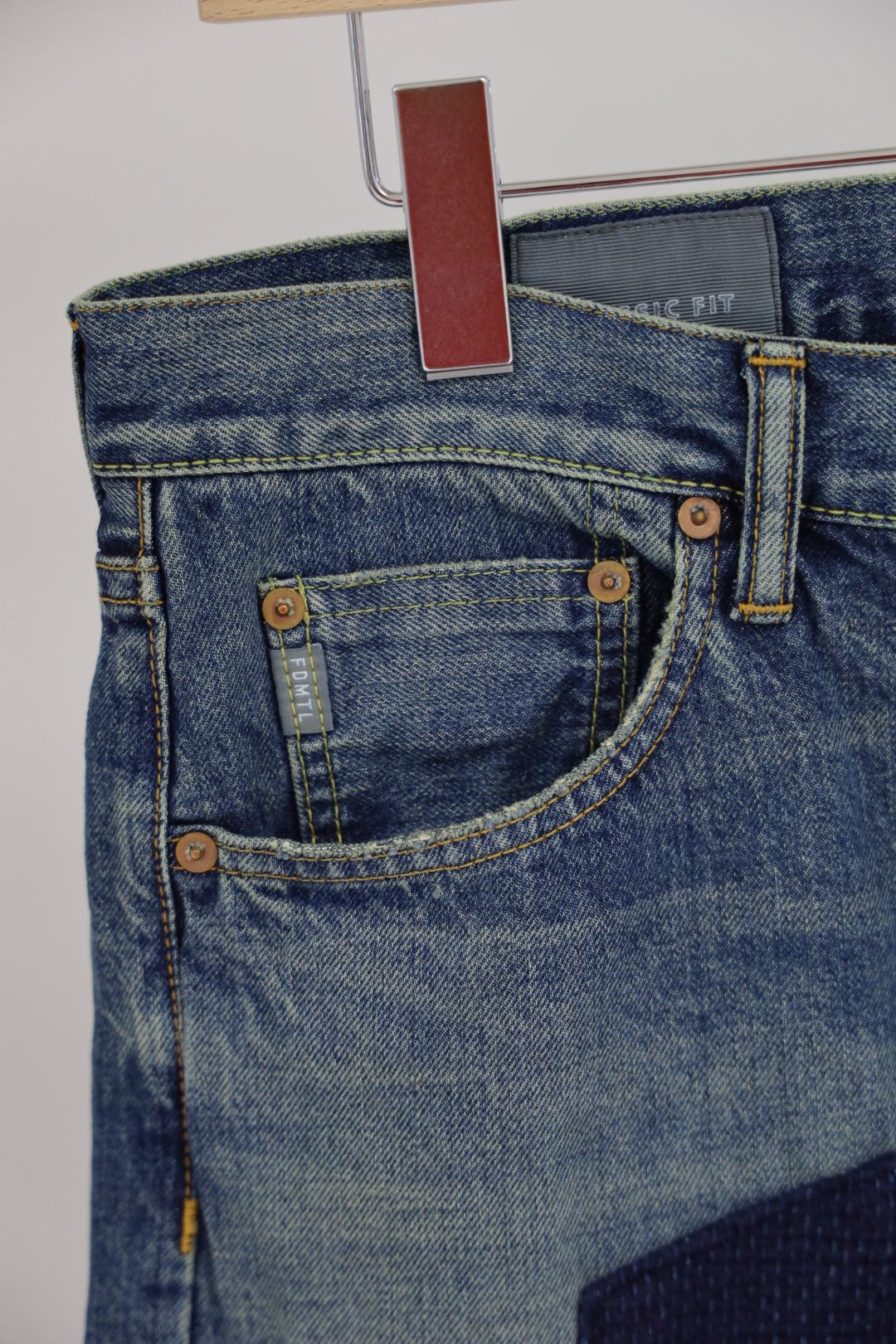 ファンダメンタル デニムパンツ CLASSIC FIT DENIM CS127 (FA25MG127)INDIGO