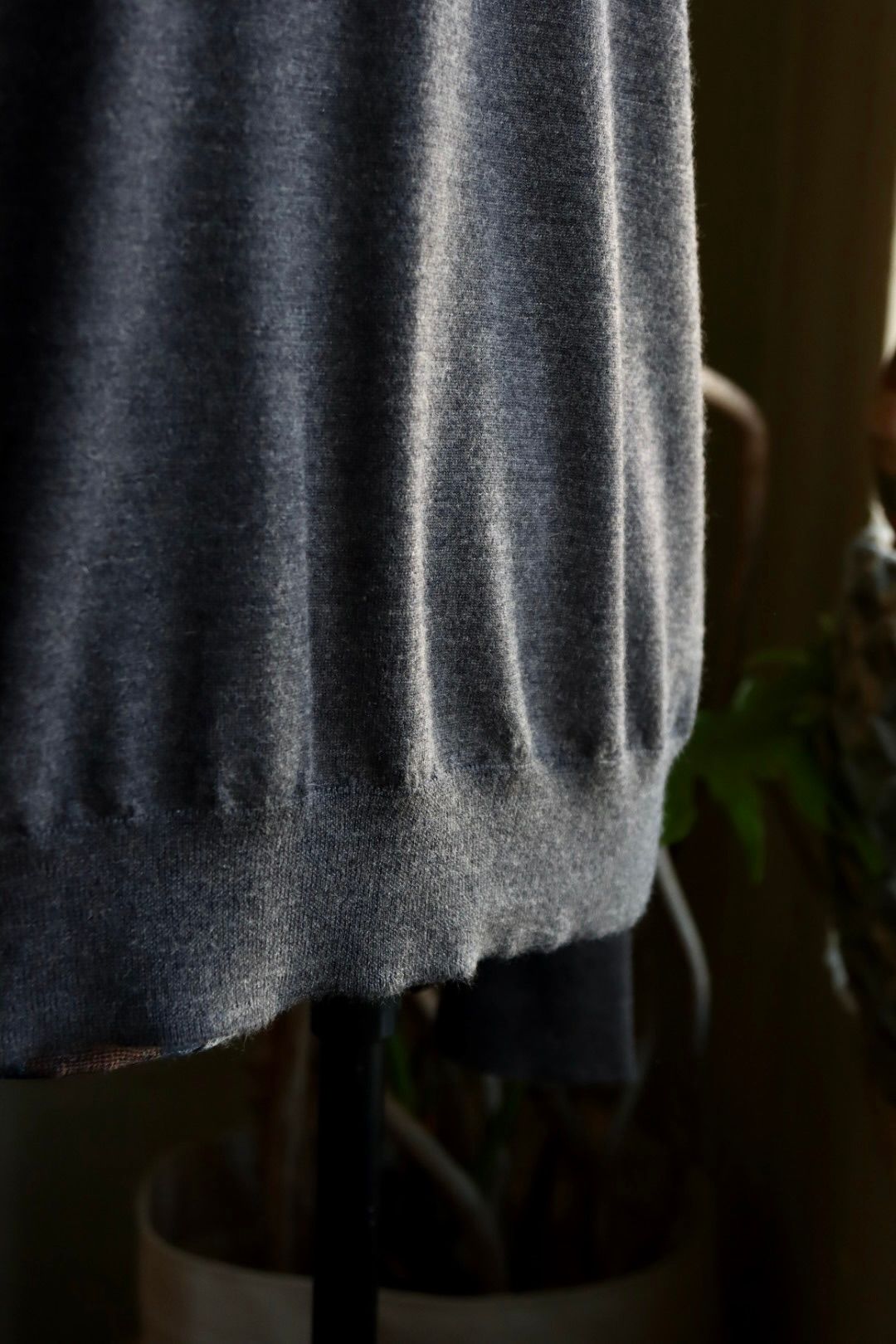アプレッセ Cashmere High Gauge Crew Neck Sweater(24SAP-03-02K)CHARCOAL