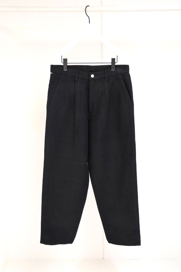 グラフペーパー Cotton Double Serge Two Tuck Pants(GM263-40452)BLACK☆8月8日(土)発売！