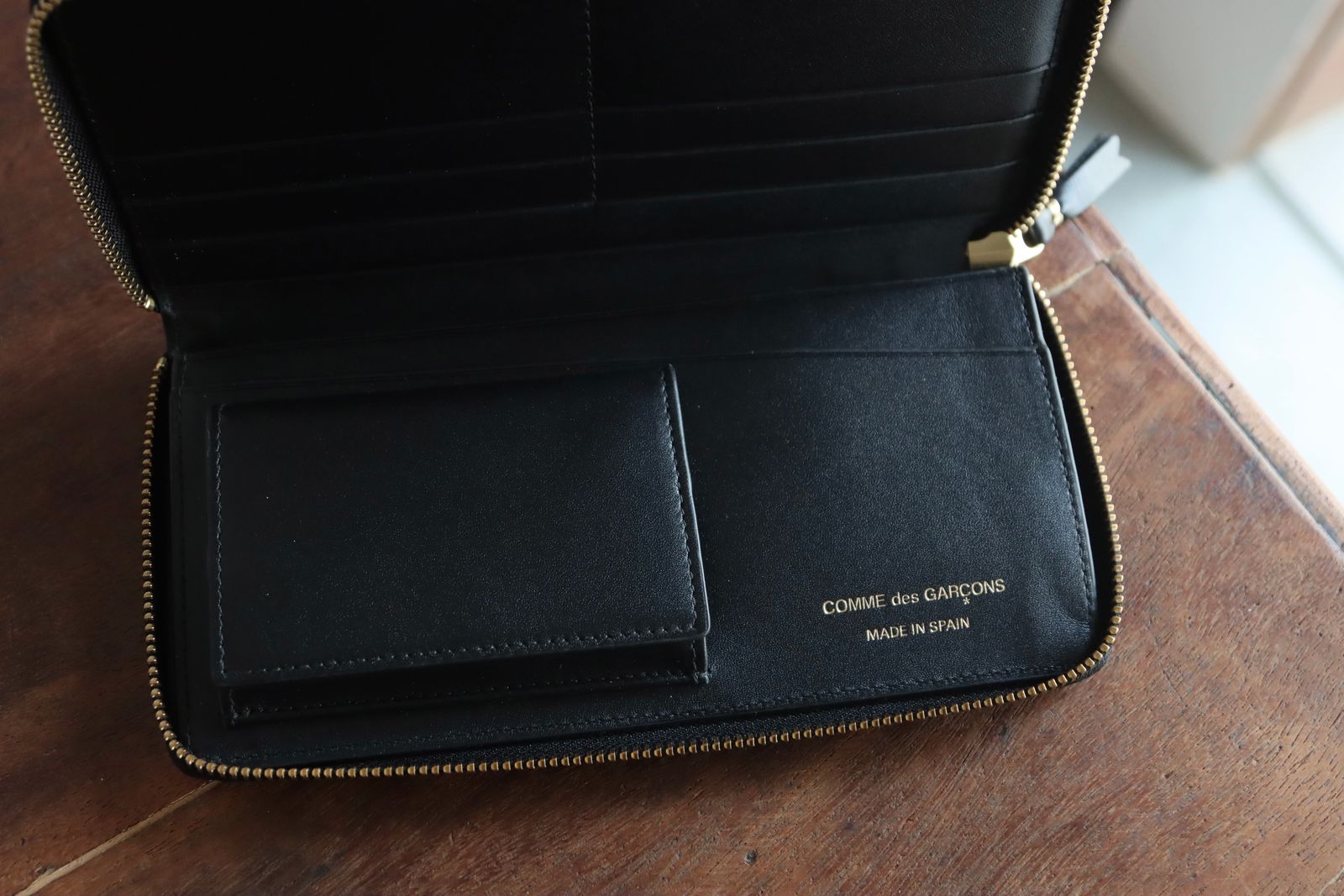 新品 コムデギャルソン ウォレット SA0110HL 黒 ロゴ 長財布 レザー 楽天市場】COMME des GARCONS コムデギャルソン SA0110HL HUGE