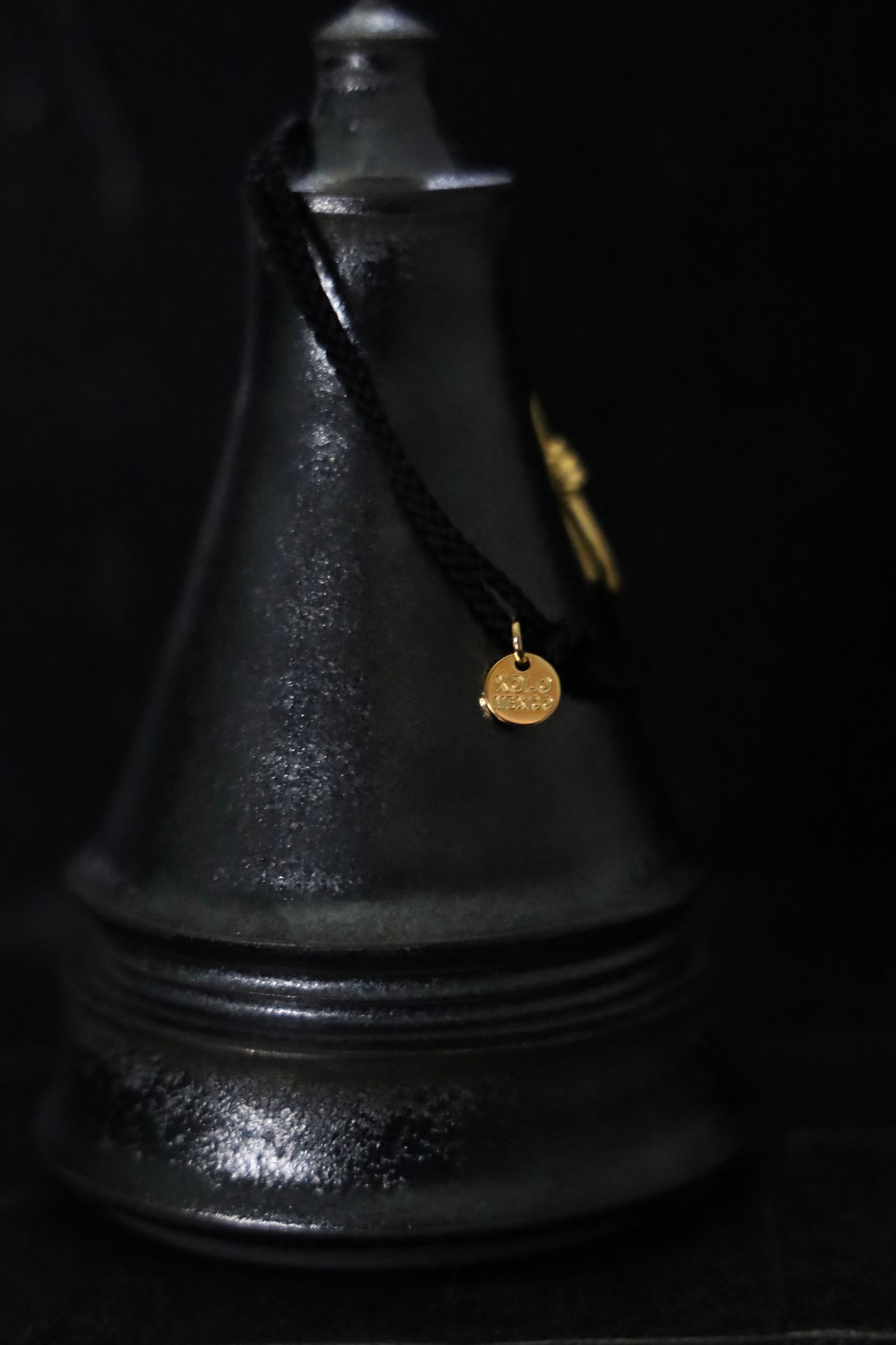 XOLO JEWELRY ショロジュエリー / Twisted Rope Link Silk Code Bracelet-Gold- (BLACK)☆6月17日再入荷！