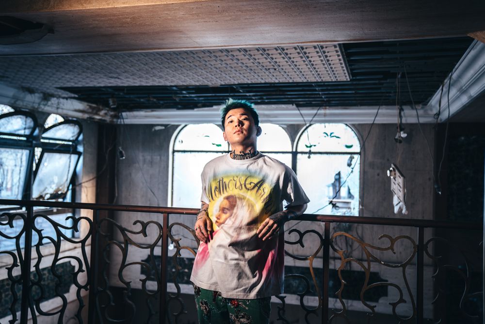SAINT M××××××(セントマイケル)hug TEE※4月29日AM10:00発売 | mark