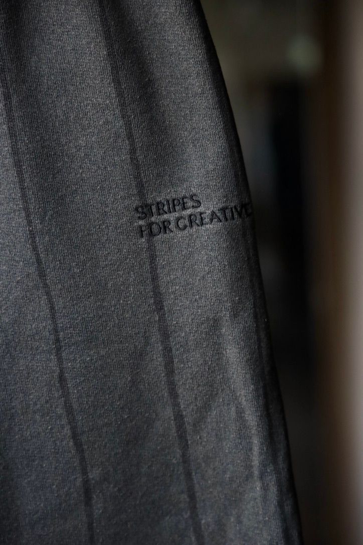 S.F.C 25FW エスエフシー STRIPE WIDE SWEAT PANTS (DISCHARGED)(SFCFW25CS05)Black☆9月20日(土)発売！