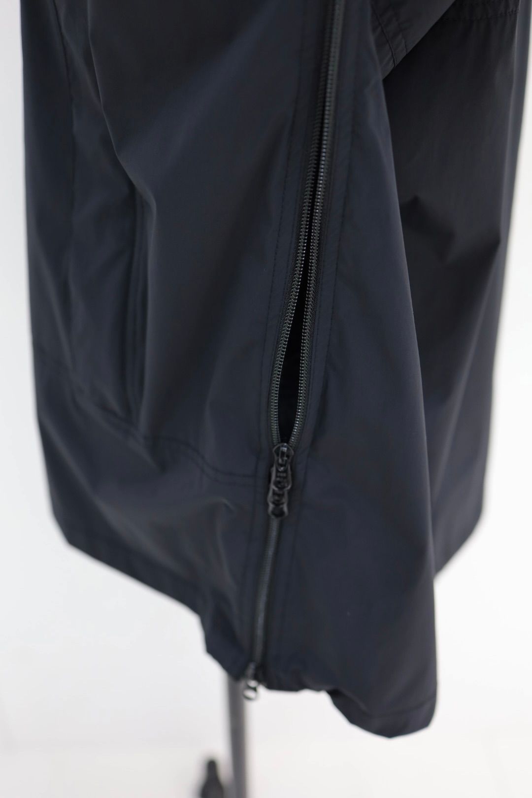 イズネス 26SS Technical Ventilation Coat(26SS_29_1008SSJK09)BLACK☆新作発売！