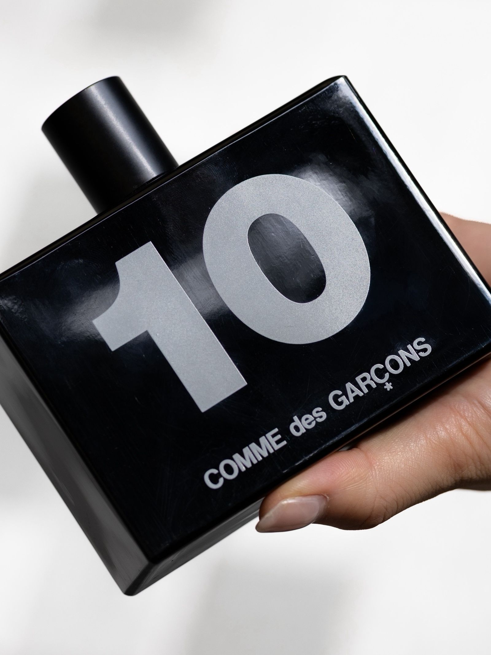 コムデギャルソン香水 ODEUR 10（オデゥー10） Eau de toilette (natural spray) 200ml