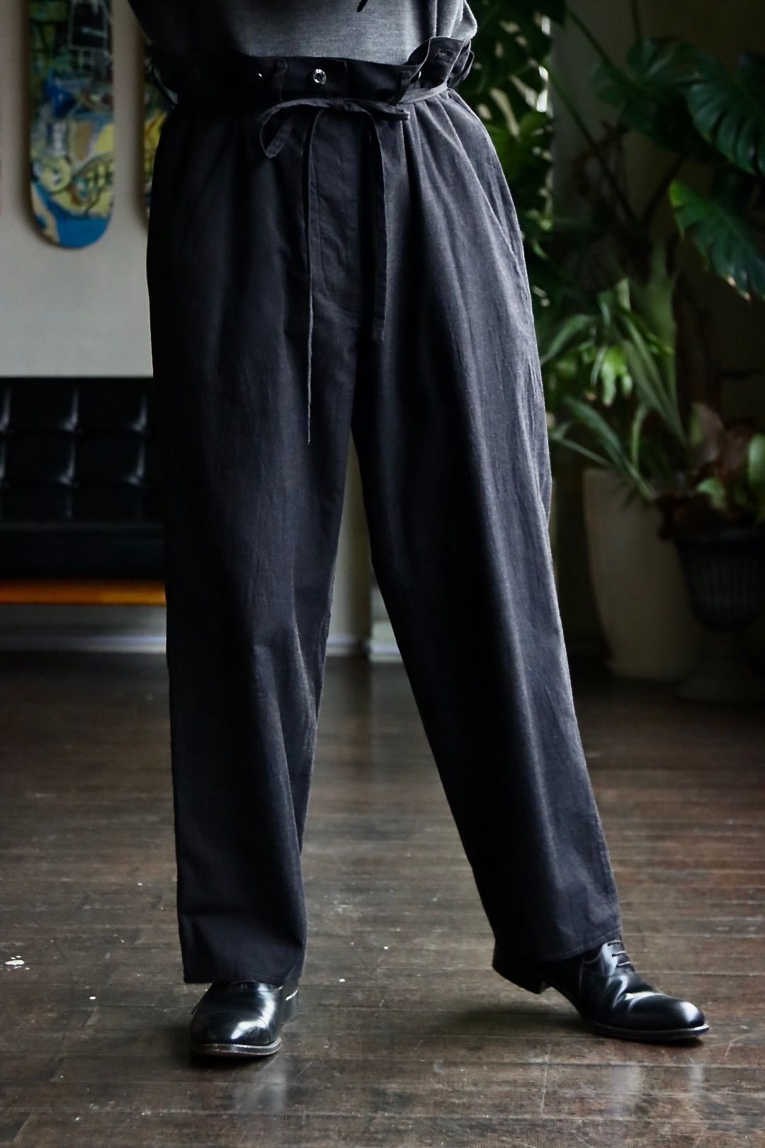 blurhms ブラームス23SSパンツ Selvage Twill Button Tuck Easy Pants(BHS23S004) HEATHER BLACK※1月27日発売！ mark