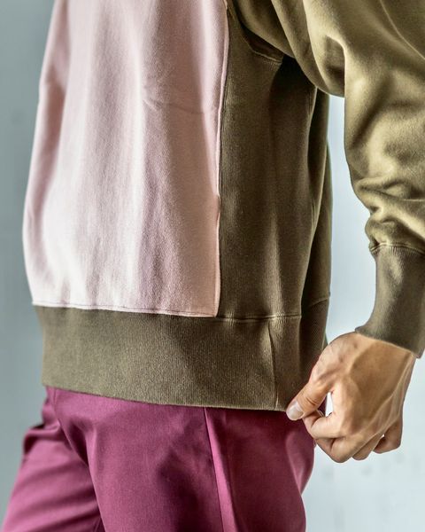FOUNDER  SWEAT SHIRT MARKスタイル