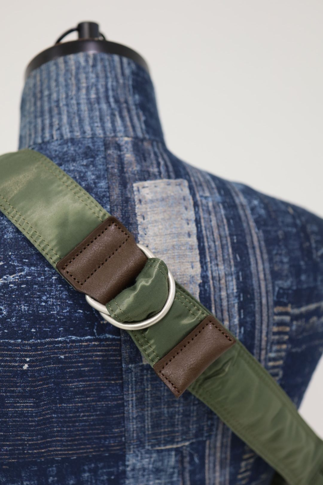 コムデギャルソンオム HOMMEロゴ限定 綿ナイロンショルダーバッグ(HP-K206-051)KHAKI☆12月13日(土)新作発売！