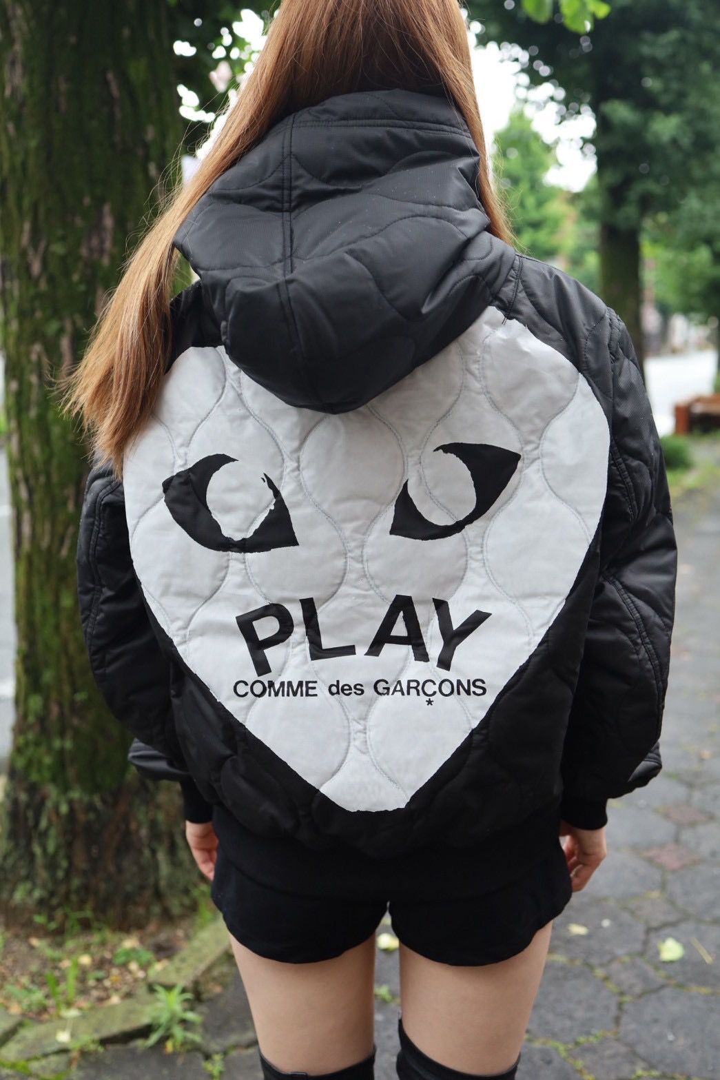 PLAY COMME des GARCONS 新作BLACKエンブレムキルティングフーディstyle.2026.7.5