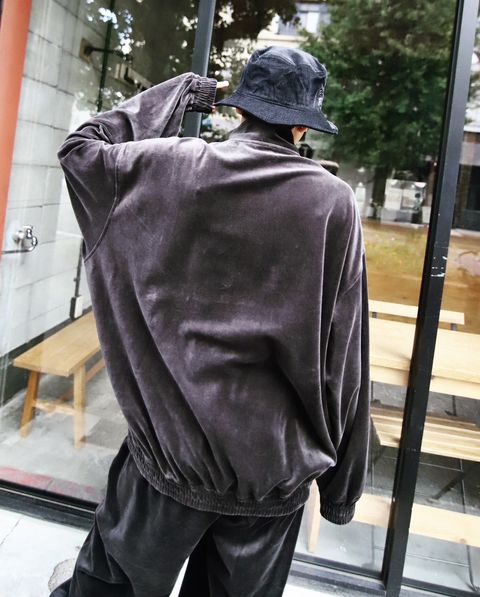 FreshService 新作VELOUR JERSEY PULLOVER セットアップstyle.2023.10.18