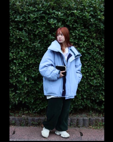 イズネス22AW DOWN JACKET is-ness×Yeti (IS-YETIK01)BLUE GRAYスタイル