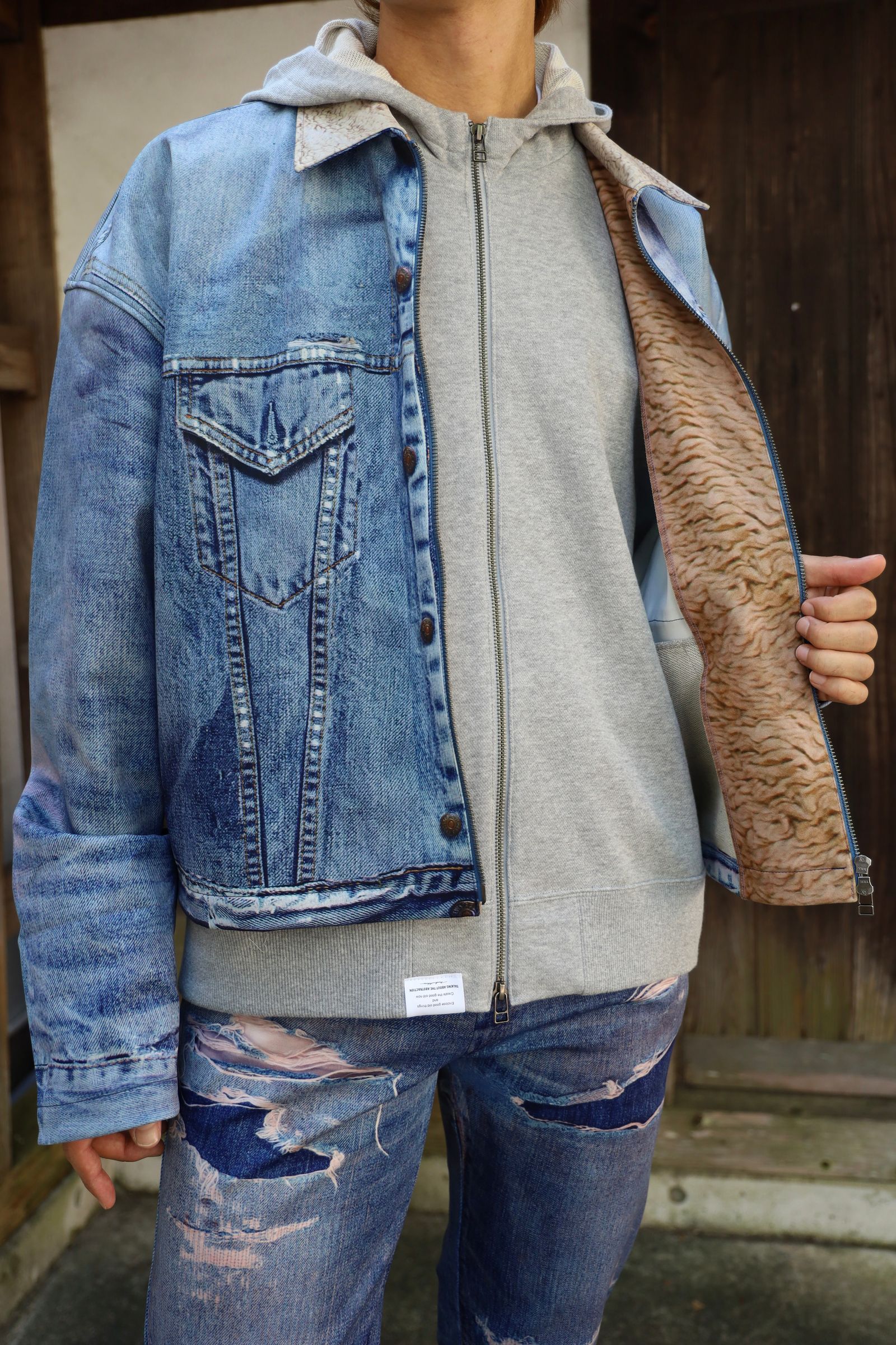 TALKING ABOUT THE ABSTRACTION LAYERED PRINT PARKA スタイル