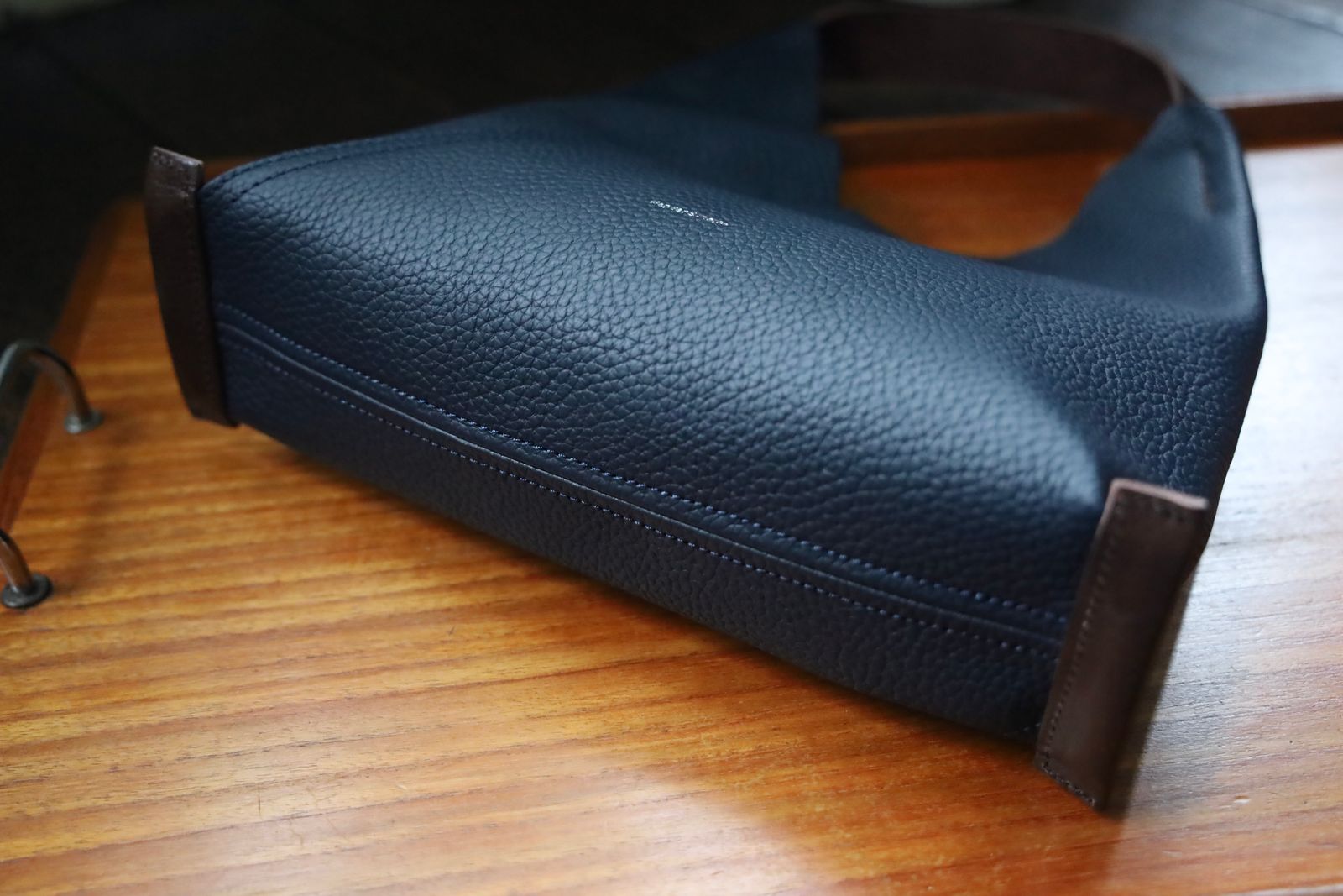 エンダースキーマ バッグ triangle bag(wt-rb-trb)navy
