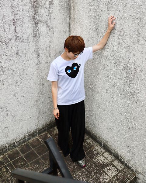 PLAY COMME des GARCONS レディースBlackハート With Blue Eyes Tシャツstyle.2023.6.3